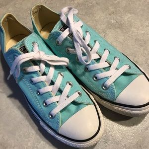 Converse Women’s 8